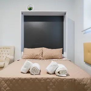  Apartamento Estudio Triana Salado A